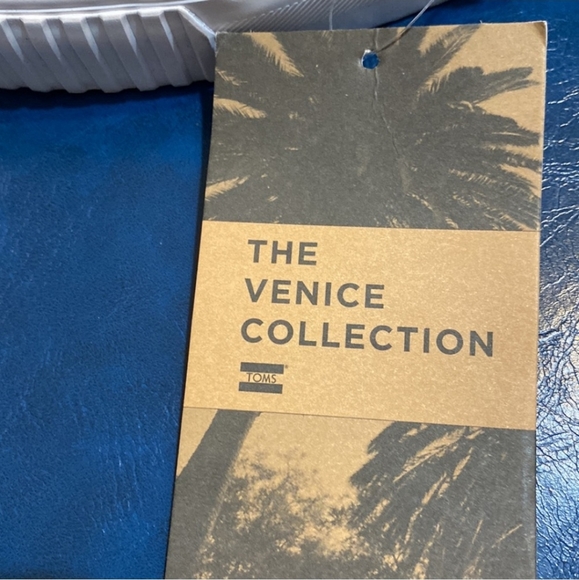 FINAL PRICE! NEW Toms Open Back - Picture 5 of 5